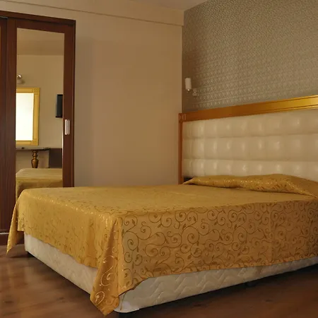 Kayalar Hotel 2*